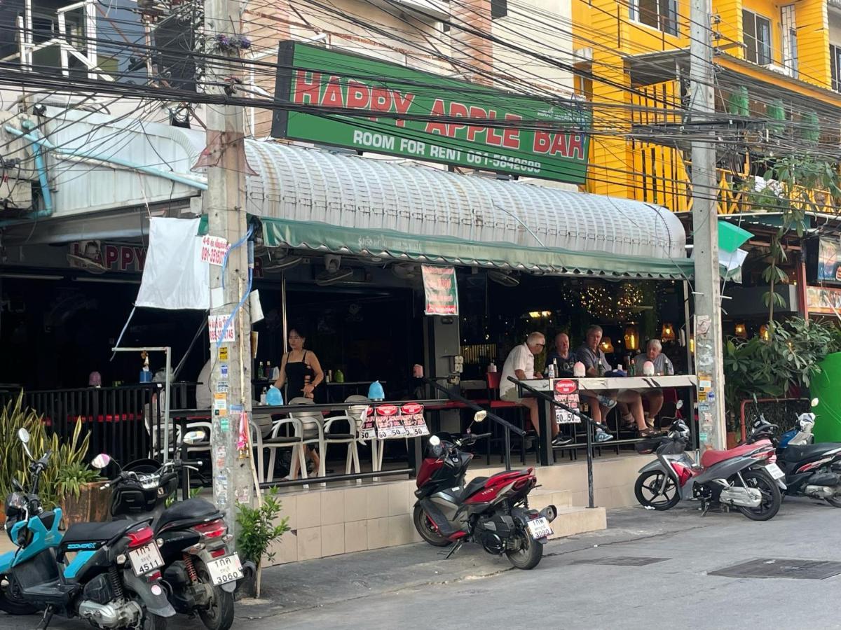Happy Apple Guesthouse Pattaya Exterior foto